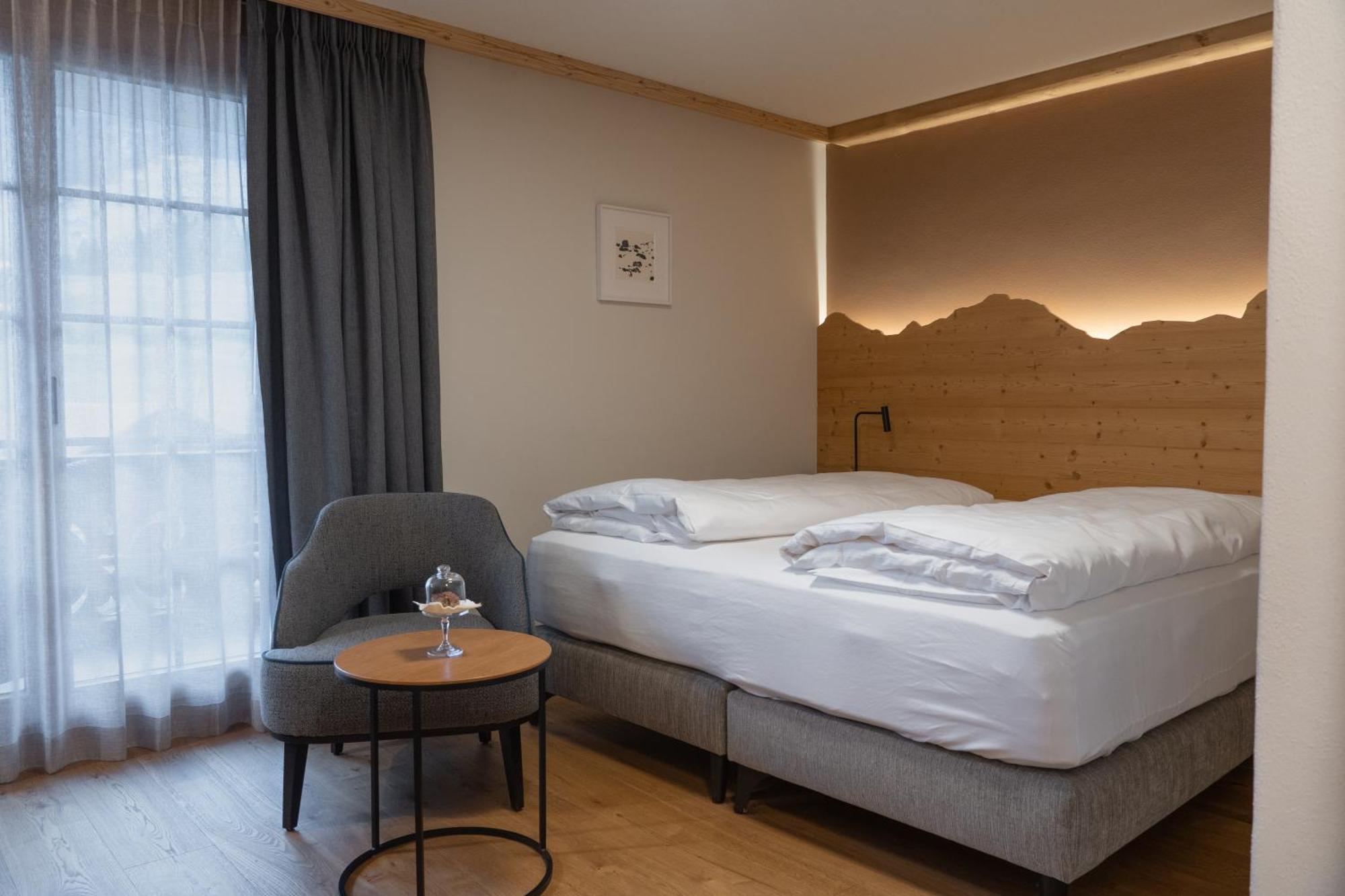 Hotel Alpenland Гстаад Екстериор снимка