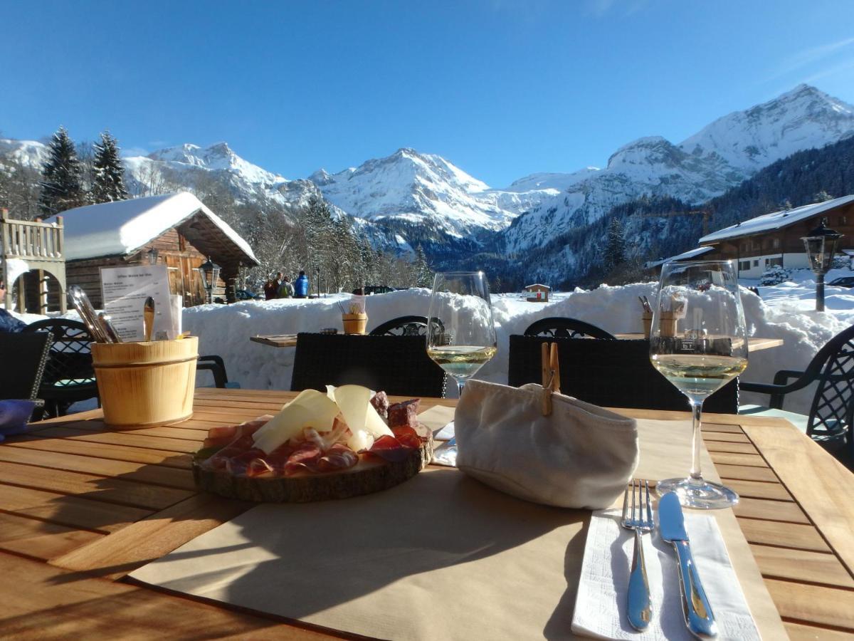 Hotel Alpenland Гстаад Екстериор снимка
